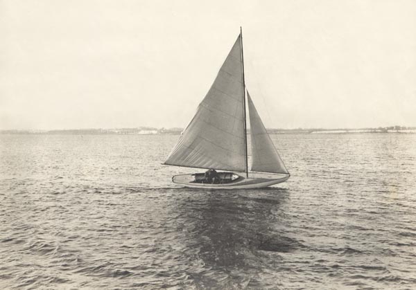 1st Watch Hill 15 footer. Trial Dec 18 1922. [Inscribed in pencil on verso by Nathanael G. Herreshoff.]