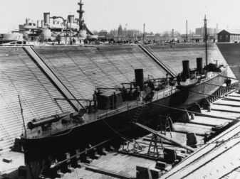 16-3 PORTER stern quarter view in dry dock Photo 19-N-15-7-2