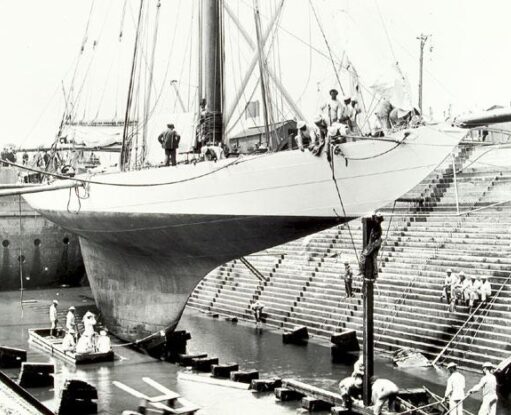 S00452_Defender_Bolles_1109.jpg